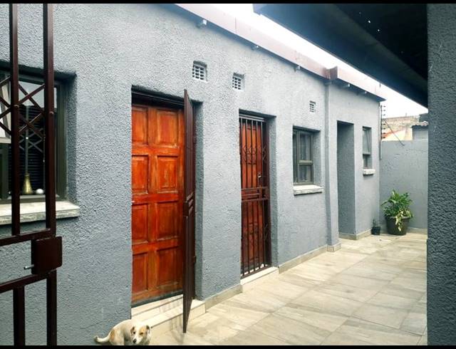 2 BEDROOM HOUSE FOR SALE IN ZONDI